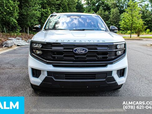 Used 2025 Ford Expedition Active AWD/4WD image 9