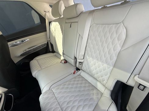 Used 2025 Genesis GV70 3.5T Sport w/ Sport Advanced Package image 11