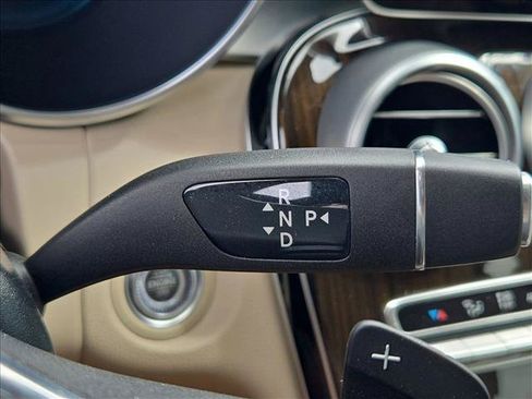 Used 2022 Mercedes-Benz GLC 300 image 12