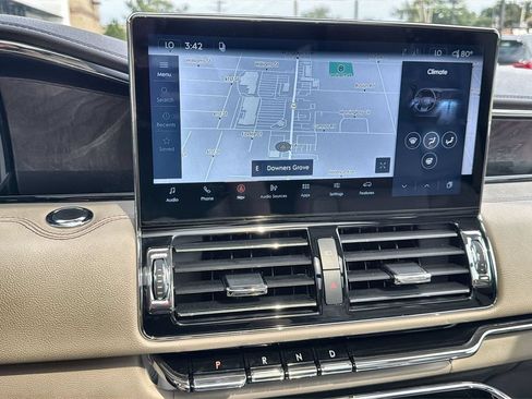 Used 2024 Lincoln Navigator Reserve AWD/4WD image 20