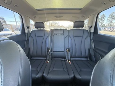 Used 2018 Audi Q7 3.0T Prestige w/ Prestige Package image 18