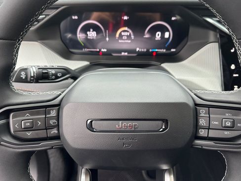 New 2026 Jeep Cherokee Limited AWD/4WD image 24