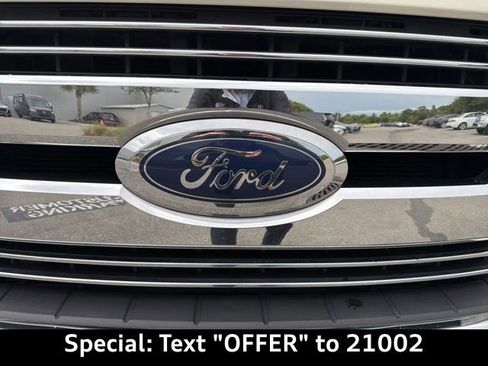 Used 2018 Ford F250 Lariat w/ Lariat Value Package AWD/4WD image 14