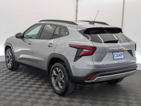 New 2026 Chevrolet Trax LT w/ Driver Confidence Package FWD image 4