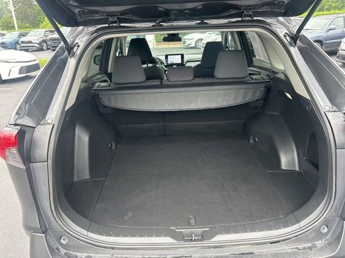 Used 2025 Toyota RAV4 XLE FWD image 10