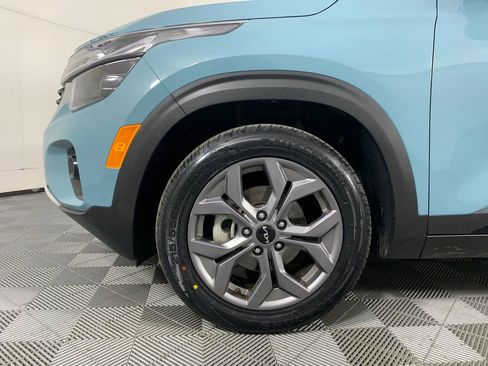 Used 2024 Kia Seltos S FWD image 12