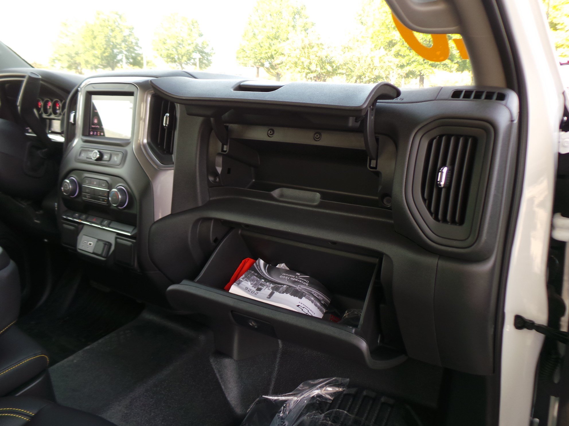 Used 2026 Chevrolet Silverado 1500 W/T w/ WT Value Package AWD/4WD image 49