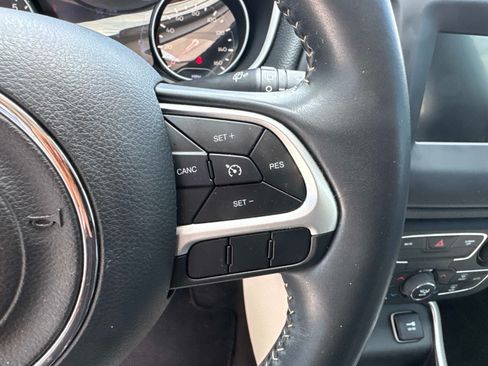 Used 2019 Jeep Compass Latitude w/ Popular Equipment Group FWD image 30