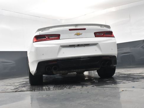 Used 2017 Chevrolet Camaro SS image 22