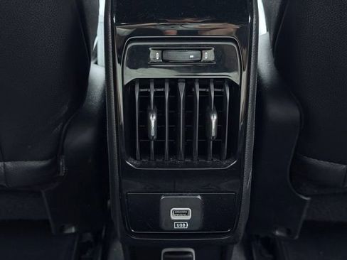Used 2024 Jeep Compass Latitude AWD/4WD image 21