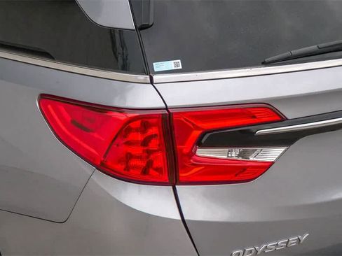 Used 2024 Honda Odyssey Elite image 10