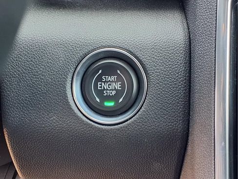 Used 2026 GMC Acadia Denali w/ Super Cruise Package AWD/4WD image 13