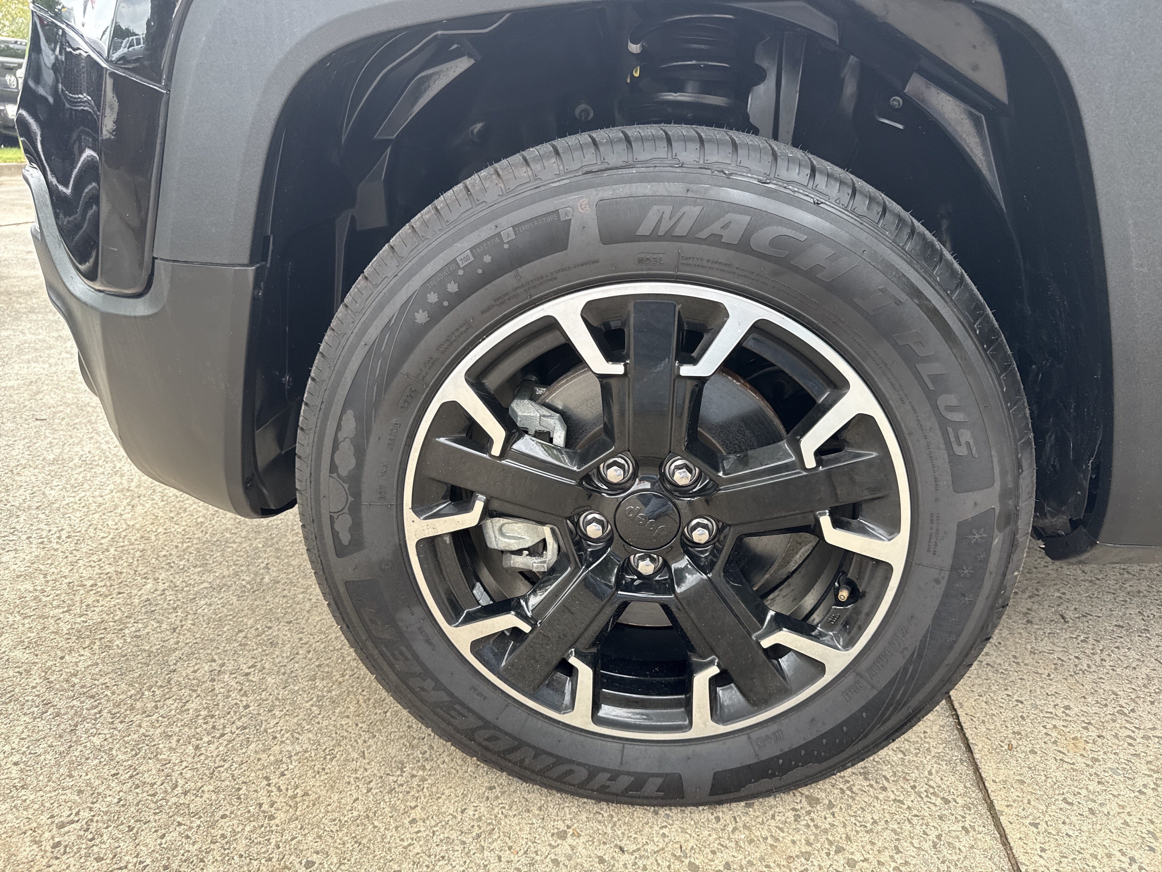 Used 2023 Jeep Renegade Trailhawk AWD/4WD image 11