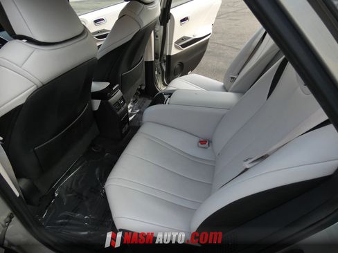 Used 2019 Toyota Mirai FWD image 39