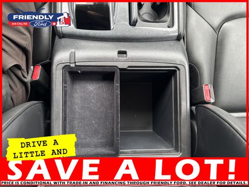 Used 2024 Nissan Armada SV image 35