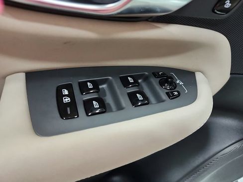 Used 2026 Volvo XC90 B6 Ultra w/ Protection Package AWD/4WD image 35