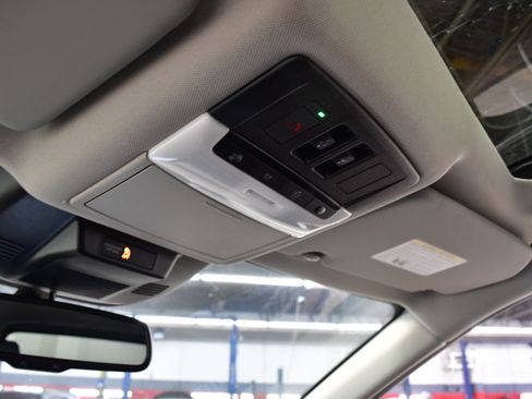 Used 2023 Nissan Rogue SL w/ SL Premium Package image 30