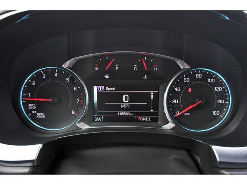 Used 2018 Chevrolet Traverse LT FWD image 17