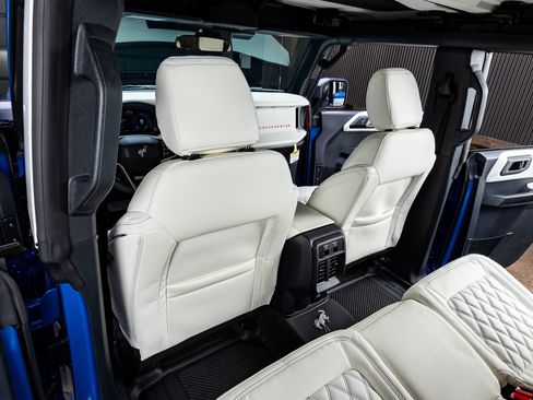 Used 2026 Ford Bronco Heritage Edition AWD/4WD image 31