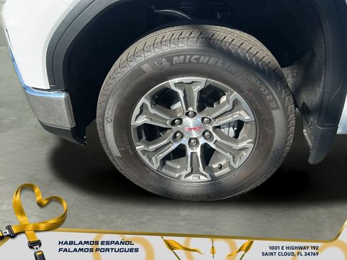 New 2026 GMC Sierra 1500 SLE image 10