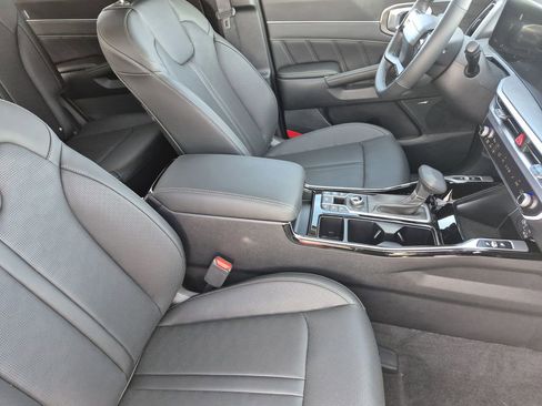 New 2026 Kia Sorento SX AWD/4WD image 17