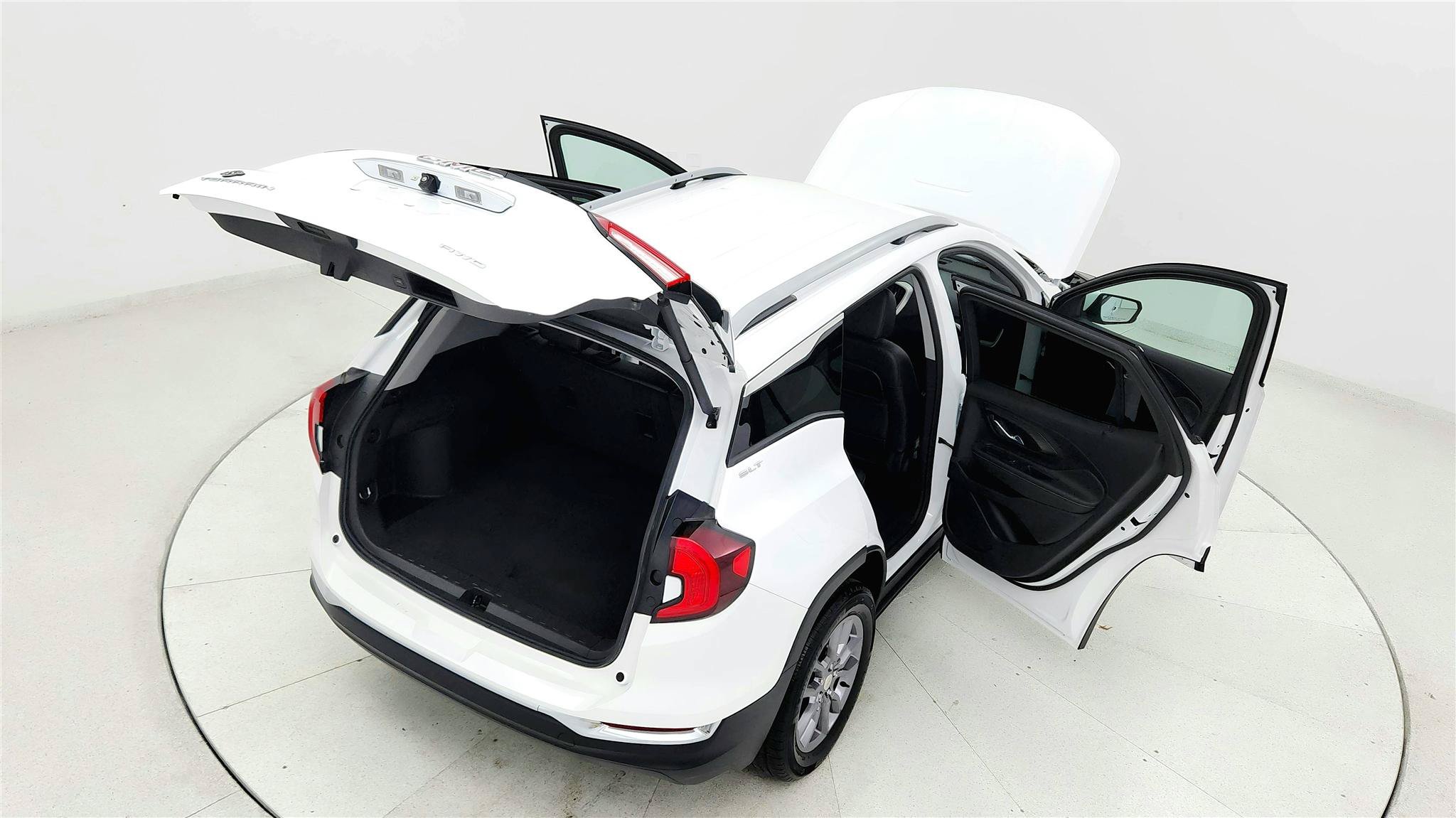 Used 2024 GMC Terrain SLT AWD/4WD image 23