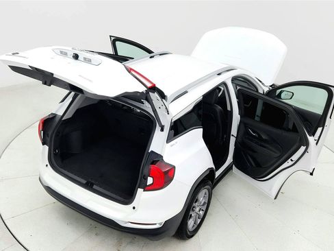 Used 2024 GMC Terrain SLT AWD/4WD image 23