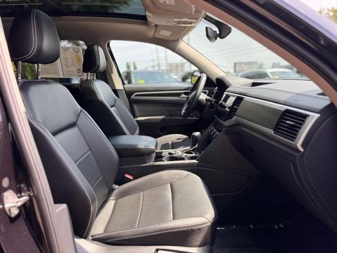 Used 2023 Volkswagen Atlas SE AWD/4WD image 29