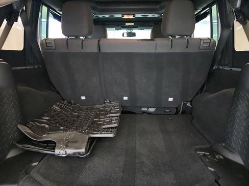 Used 2018 Jeep Wrangler Unlimited Sport S AWD/4WD image 25