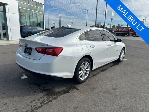 Used 2018 Chevrolet Malibu LT w/ Driver Confidence Package FWD image 6