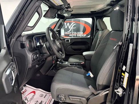 New 2026 Jeep Wrangler Unlimited Rubicon image 10