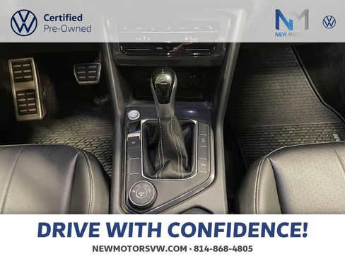 Used 2024 Volkswagen Tiguan SE R-Line AWD/4WD image 11