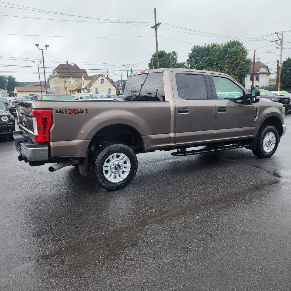 Used 2019 Ford F250 XLT AWD/4WD image 5