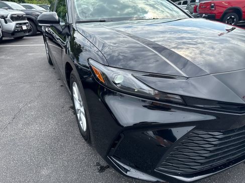 Used 2026 Toyota Camry LE FWD image 28