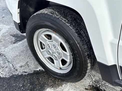 Used 2016 Jeep Patriot Sport w/ Power Value Group image 15