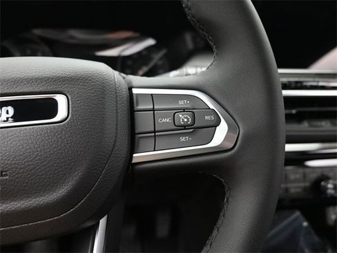 New 2026 Jeep Compass Latitude image 31