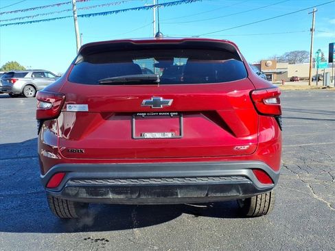 Used 2024 Chevrolet Trax RS w/ Sunroof Package image 15