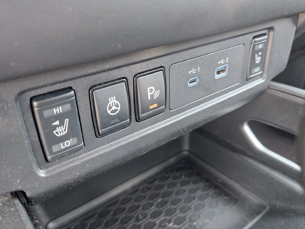 Certified 2023 Nissan Frontier SV w/ SV Convenience Package AWD/4WD image 25