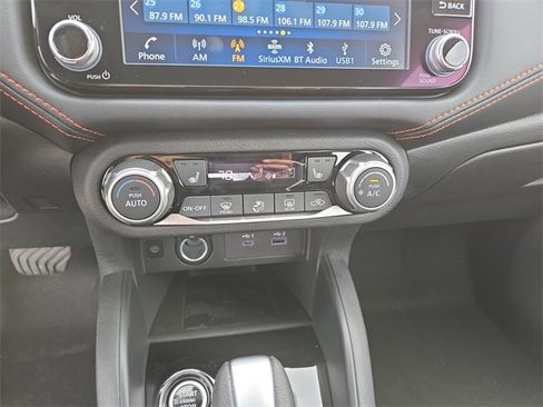 New 2025 Nissan Versa SR w/ Trunk Package image 29