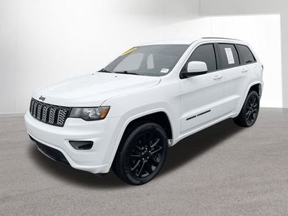 Used 2020 Jeep Grand Cherokee Altitude
