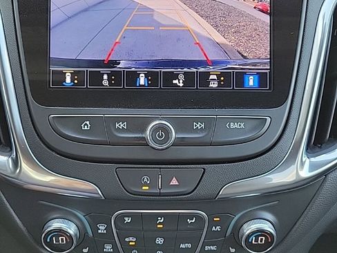 Used 2022 Chevrolet Equinox LT image 31