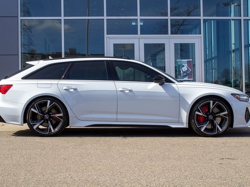 Used 2023 Audi RS 6 4.2 image 4