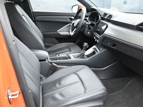 Used 2025 Audi Q3 2.0T Premium image 17