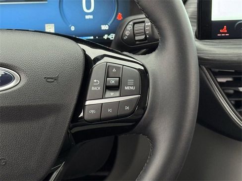 Certified 2025 Ford Escape Platinum image 15