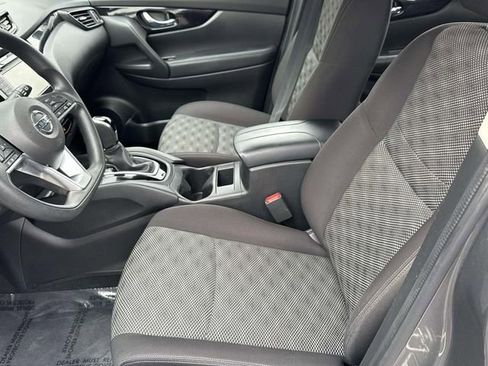 Used 2019 Nissan Rogue Sport SV image 12