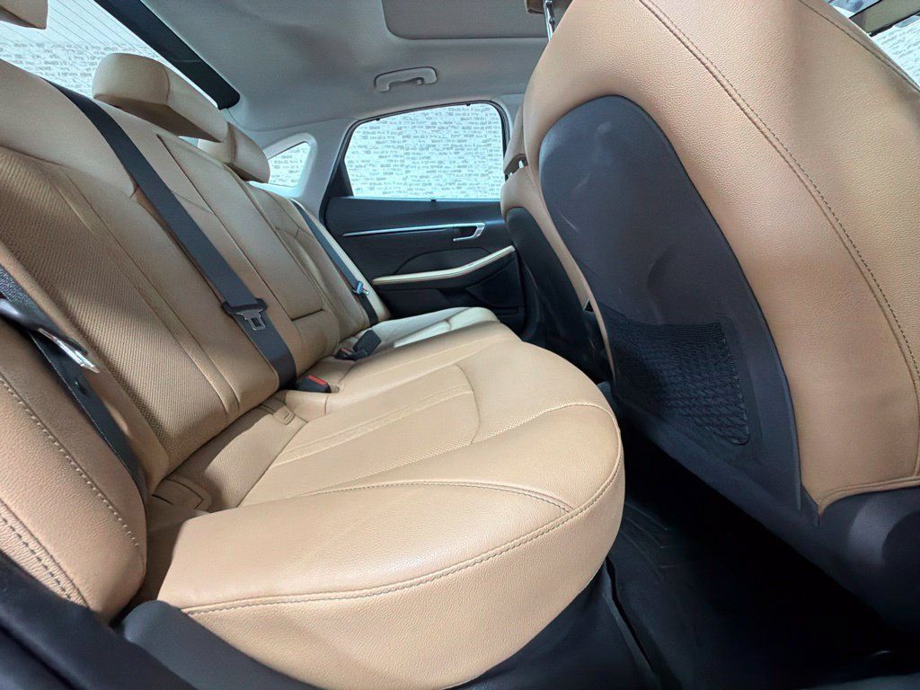 Used 2023 Hyundai Sonata Limited w/ Cargo Package FWD image 12