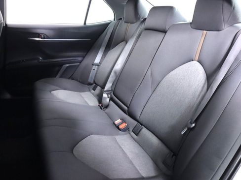 Used 2019 Toyota Camry LE FWD image 31