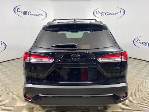 Used 2023 Toyota Corolla Cross AWD Hybrid image 5