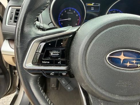 Used 2018 Subaru Outback 3.6R Limited AWD/4WD image 30