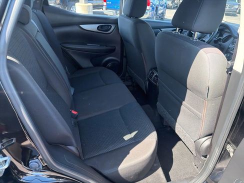 Used 2018 Nissan Rogue Sport S w/ S Appearance Package AWD/4WD image 23